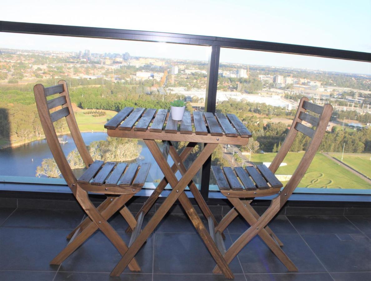 Apartamento Stunning Views Sydney Olympic Park Exterior foto